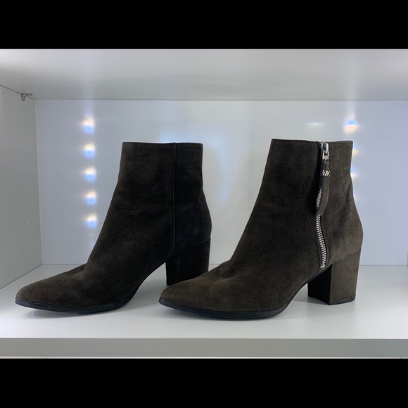 Michael Kors Shoes - Michael Kors boots size 7